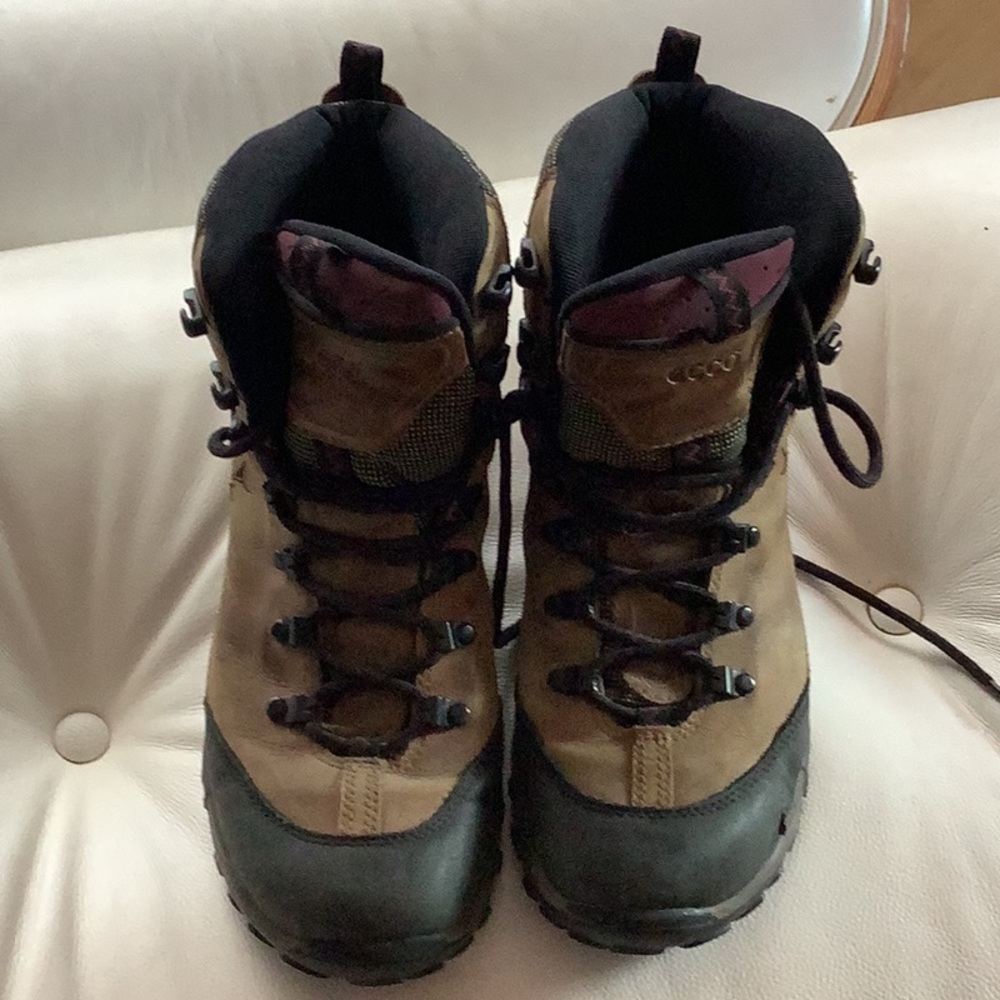 ECCO GORE-TEX leather Hike All Terrain Boots Women’s Size 40 9/9.5